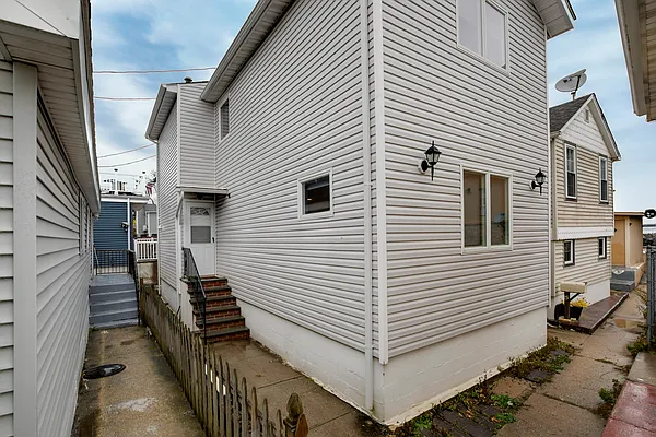 Sold by Tayeb Group Inc | media 3