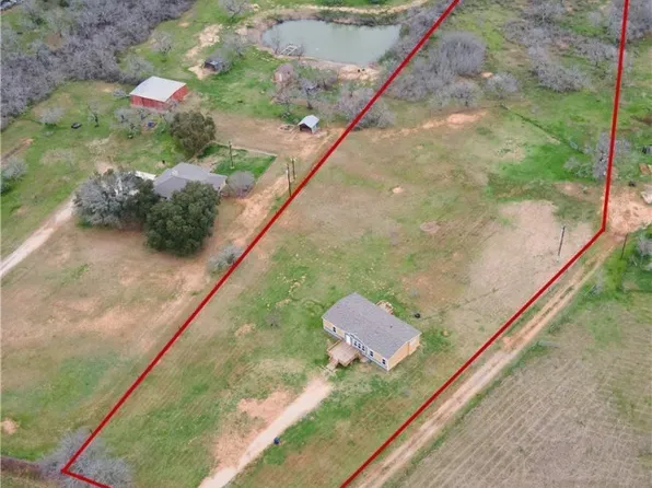 5193 Odaniel Rd, Seguin, TX 78155