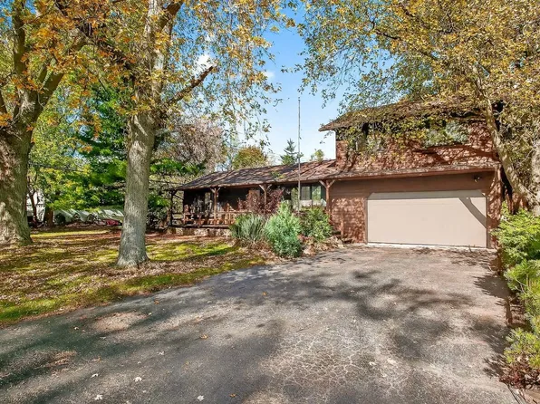 12582 W Beach Rd, Beach Park, IL 60087