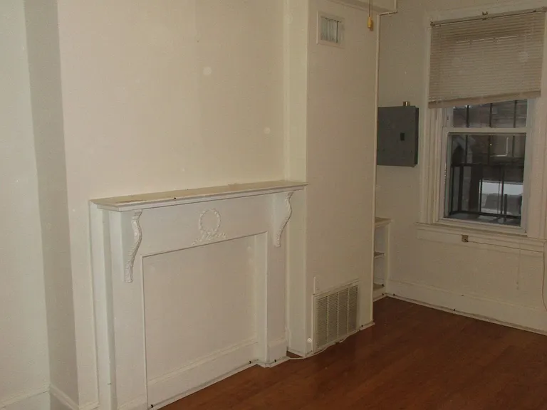 2824 Saint Paul Street — Photo 4