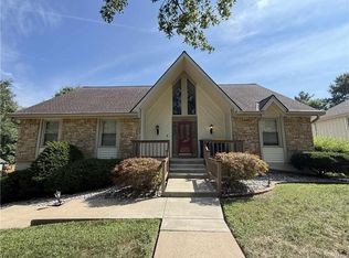 1305 NE 79th St, Gladstone, MO 64118