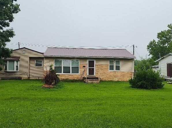 108 N Spencer St, Mounds, IL 62964