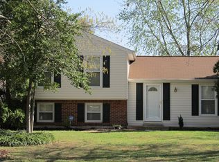2596 Poston Dr, Waldorf, MD