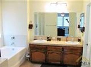 7103 Ellington Dr, Bakersfield, CA 93312
