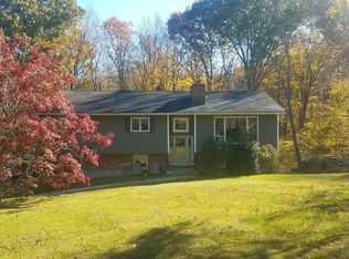 35 Tiger Trl, Carmel, NY 10512
