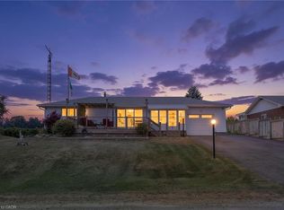 50 Bee St, Norfolk County, ON N0E 1P0