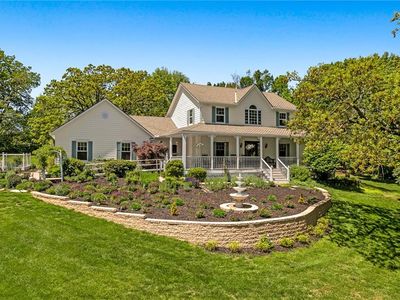 18010 Canterbury Rd, Stilwell, KS, 66085