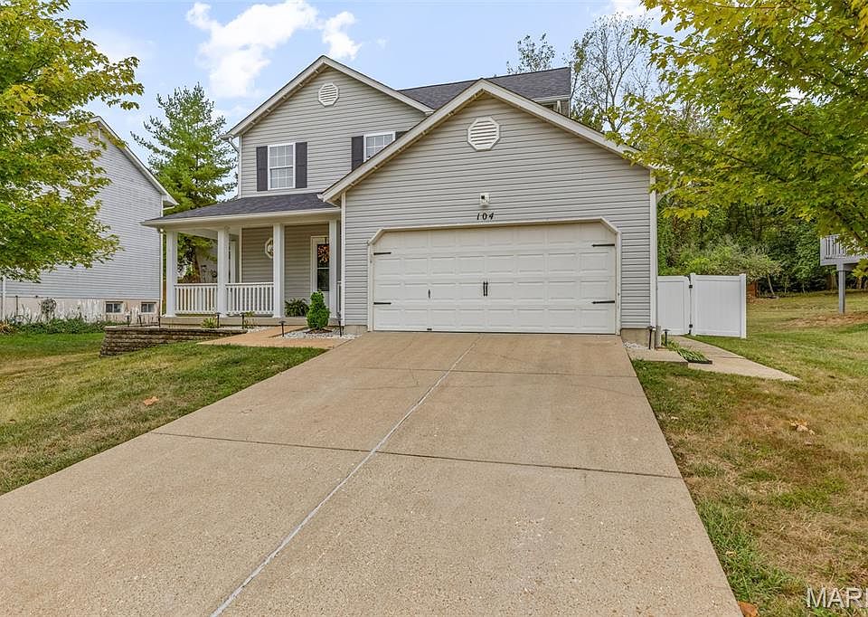 1st image of 104 Fenton Park Ct