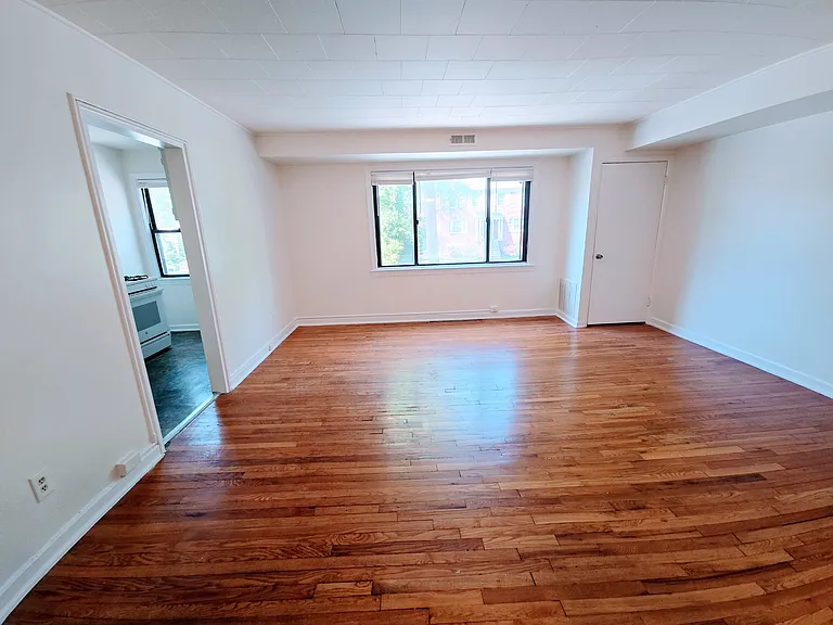 8301 Garland Ave #4 — Photo 6