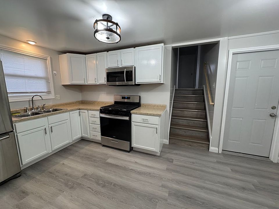 1st image of 5921 S Racine Ave #1