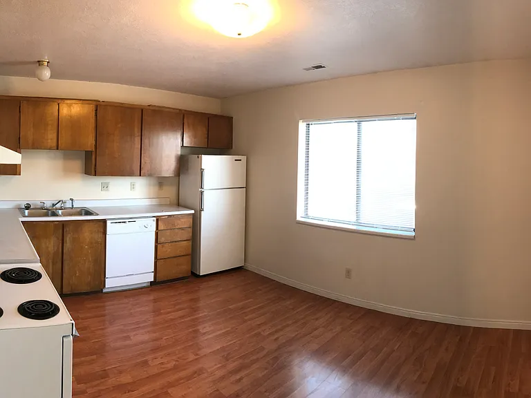 230 Bridger Dr #2 — Photo 13