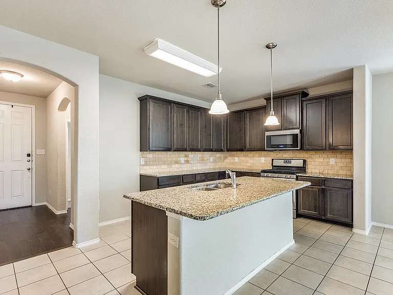 1900 Outpost Creek Ln — Photo 13
