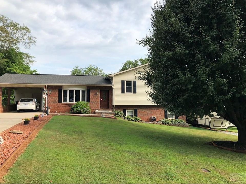 1st image of 1313 Mountain Shadows Dr