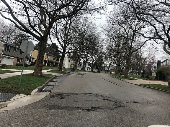 4th image of 2364 Okemos Dr SE