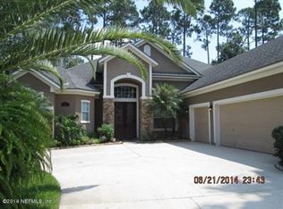 1597 Country Walk Dr, Fleming Island, FL 32003