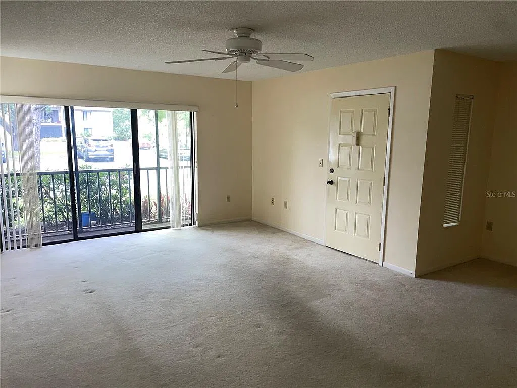 1 bed, 1.0 bath, 805 sqft, $1,150 — Photo 2