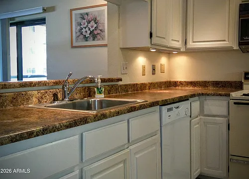 5136 N 31st Pl #621 Photo 1