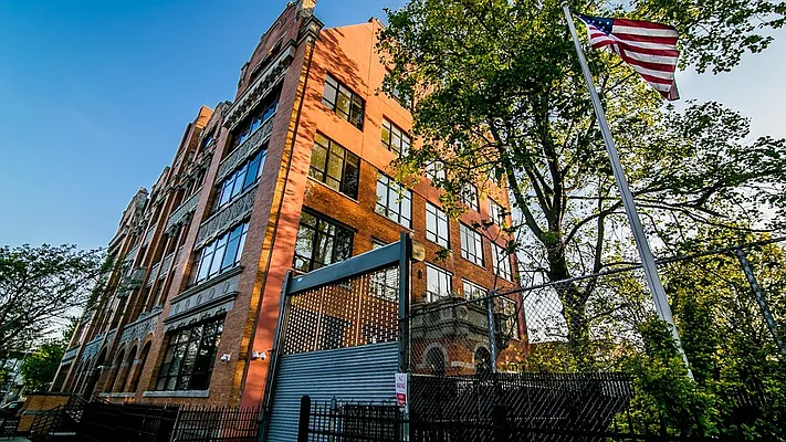 Rented by Nooklyn NYC LLC | media 49