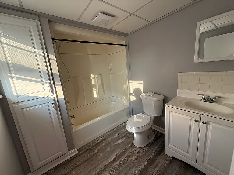 703 Rodman St #2R — Photo 3