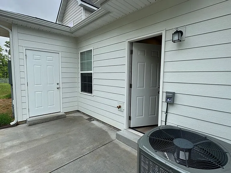 213 Mountaindale Dr — Photo 20