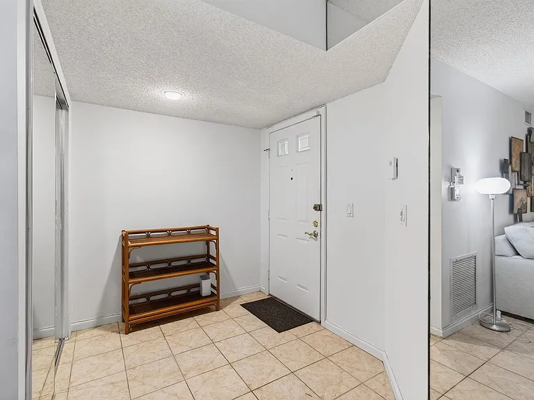 5851 Parkwalk Dr — Photo 15