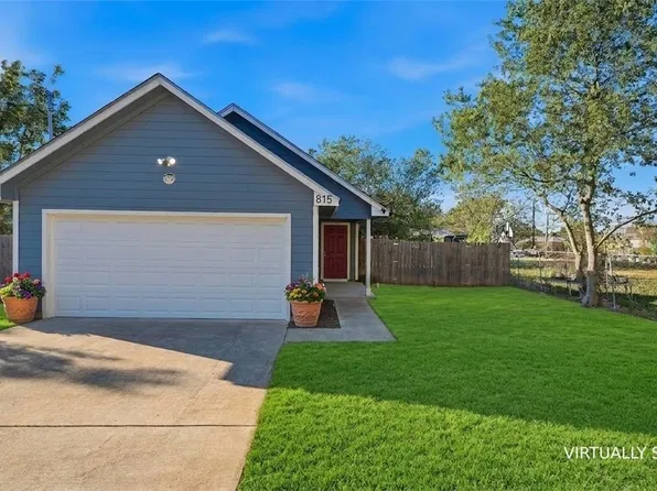 815 4th St, Seguin, TX 78155