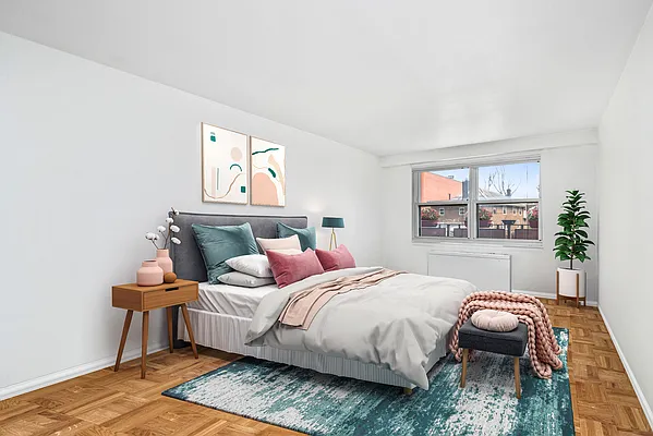 Sold by Griffith Real Estate | media 2
