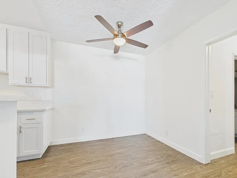 3749 McLaughlin Ave. — Photo 38