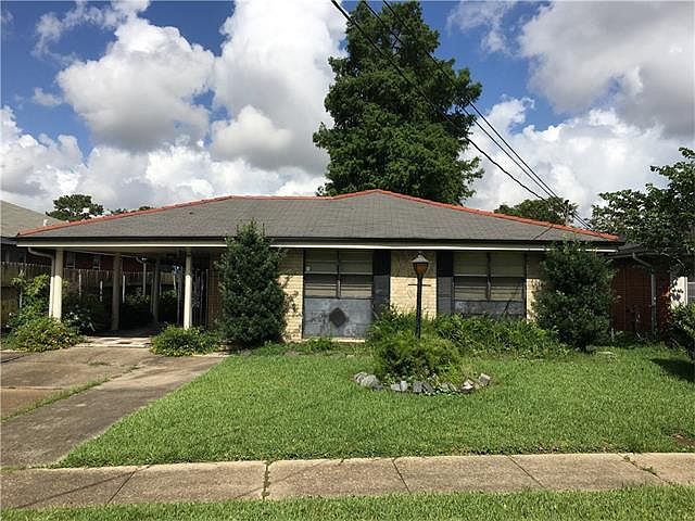 1st image of 3904 Lake Villa Dr