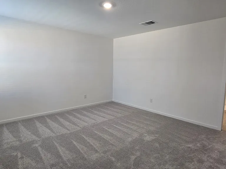 1305 Salton Ln — Photo 4