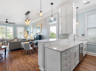 38 Ashley Ave APT B, Charleston, SC 29401