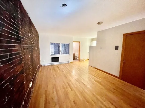 5 Thacher Ct, Boston, MA