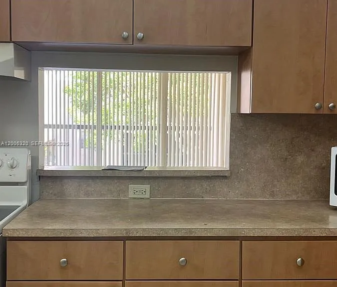 10625 SW 112th Ave #301 — Photo 33