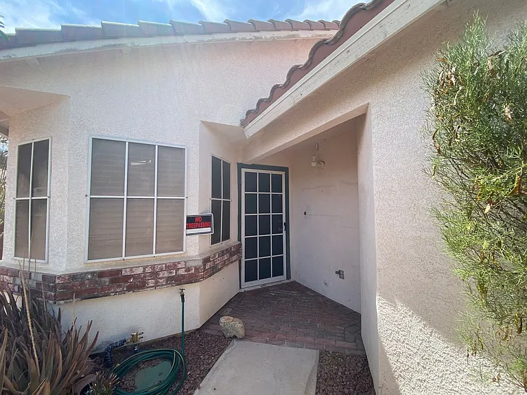 5905 Silver Heights St — Photo 2