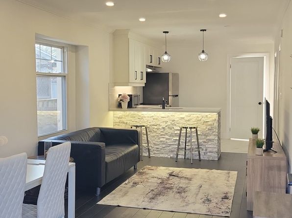 223 Tolton Ave, Hamilton, ON L8H 5P2