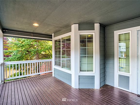 Your covered front porch awaits you!