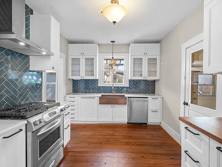 1715 College Ave — Photo 19