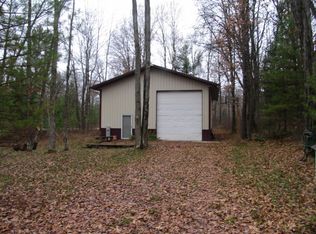W5498 Woods Rd, Shawano, WI 54166