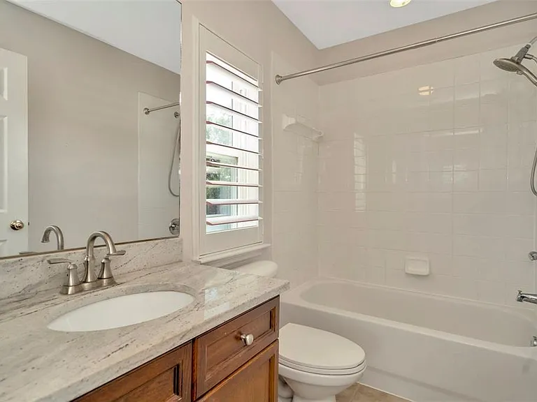 3213 Marcellus Cir — Photo 20