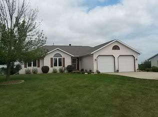 586 Prestige Ct, Edgerton, WI 53534