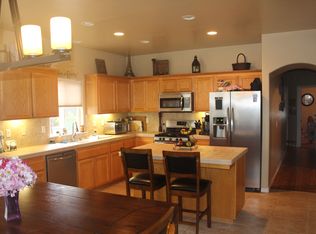 943 Savannah Dr, Grover Beach, CA 93433