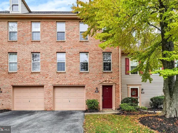 912 Skyview Dr #912, York, PA 17406