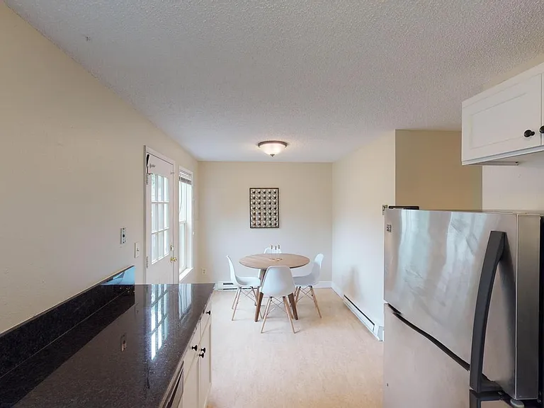 3535 N Borthwick Ave — Photo 10