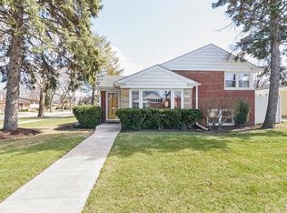 389 Amherst Ave, Des Plaines, IL 60016