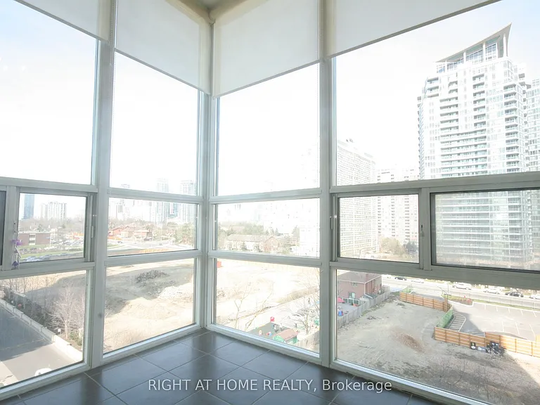 3504 Hurontario St #907 — Photo 5