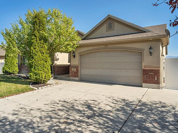 2nd image of 7137 S Sorrento Way