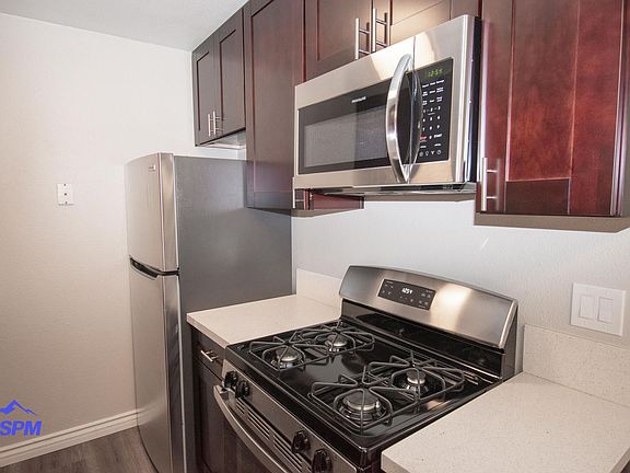 5th image of 4060 Euclid Ave #19