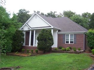 380 Lake Forest Ln, Gilbertsville, KY 42044