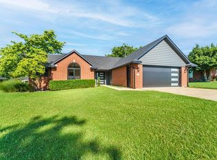708 N 28th St, Rogers, AR 72756