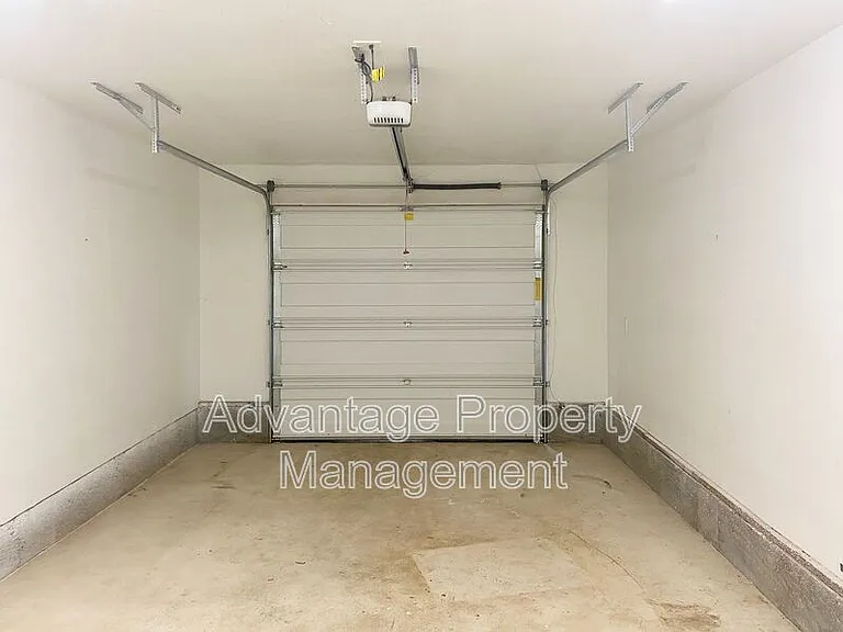 1711 S 9th St — Photo 5